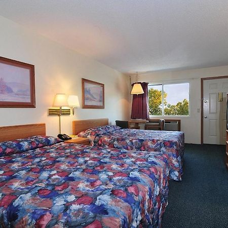 Fields Park Motel Wisconsin Dells Extérieur photo
