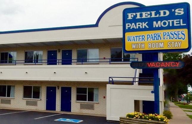 Fields Park Motel Wisconsin Dells Extérieur photo