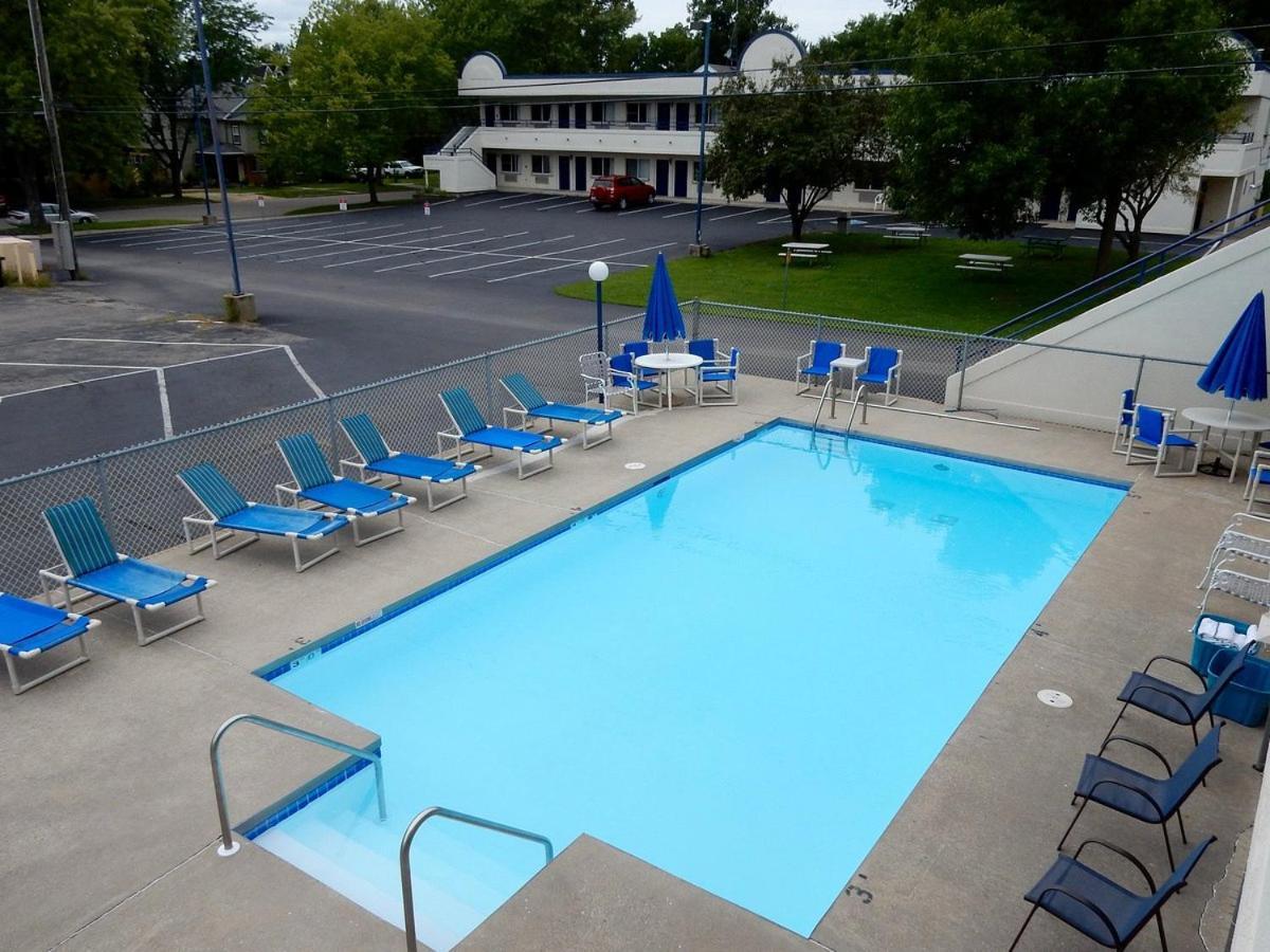 Fields Park Motel Wisconsin Dells Extérieur photo