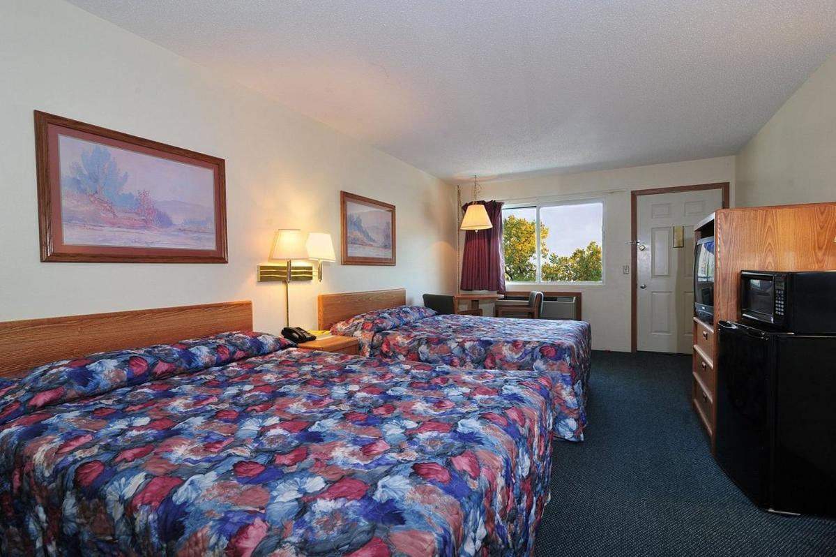 Fields Park Motel Wisconsin Dells Extérieur photo